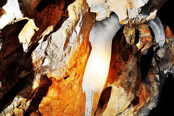 Hundalm ice and stalactite cave